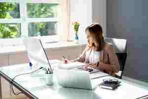 Professional Accountant Woman In Office Doing Accounting